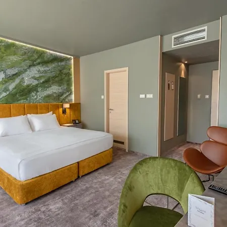 Azur Premium Ξενοδοχείο