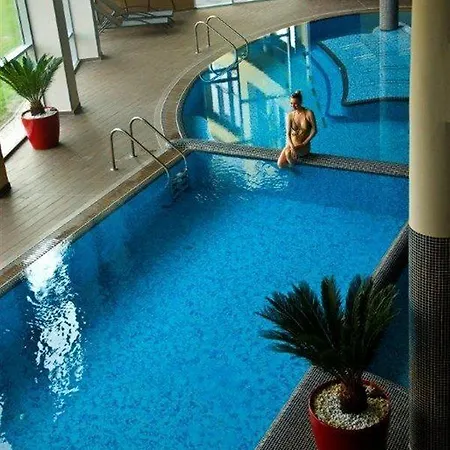 Отель Azur Premium