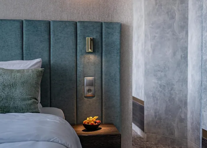 Azur Premium 5* שיופוק